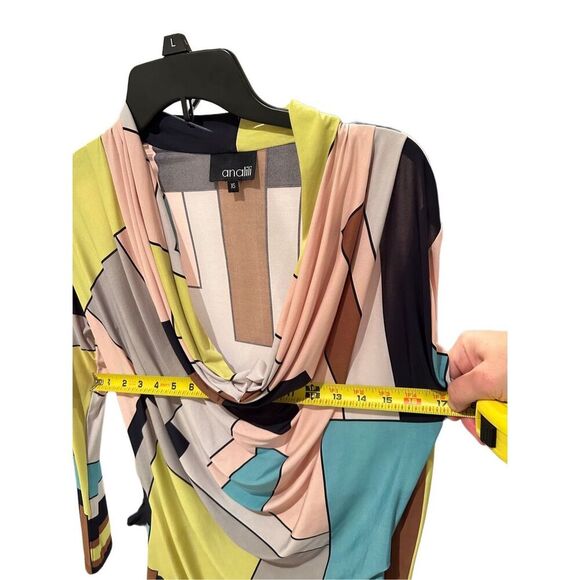 ANALILI Abstract White Pink Gray Silky Cowl Neck long Sleeve Geometric Design Mi - Picture 4 of 8